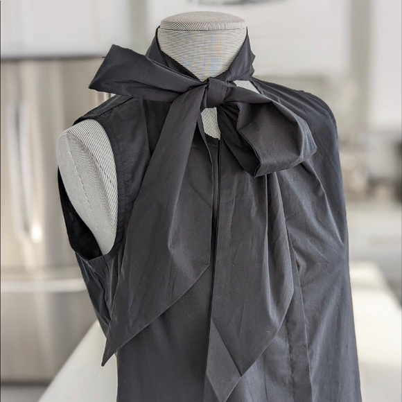 NWT Beautiful sleeveless blouse by Montreal designer François Beauregard  size S - Picture 2 of 5